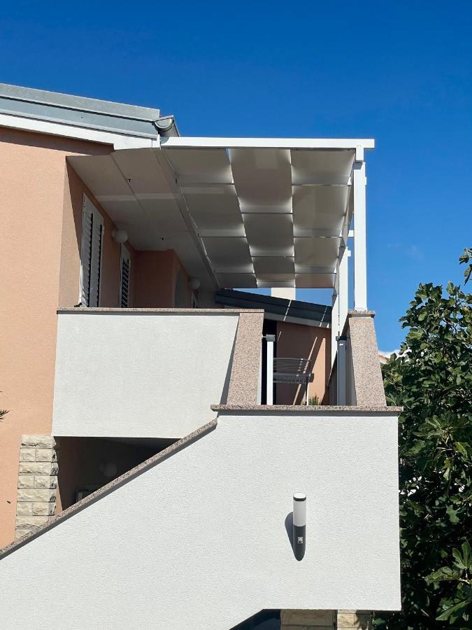 House Susec Διαμέρισμα Povljana Εξωτερικό φωτογραφία